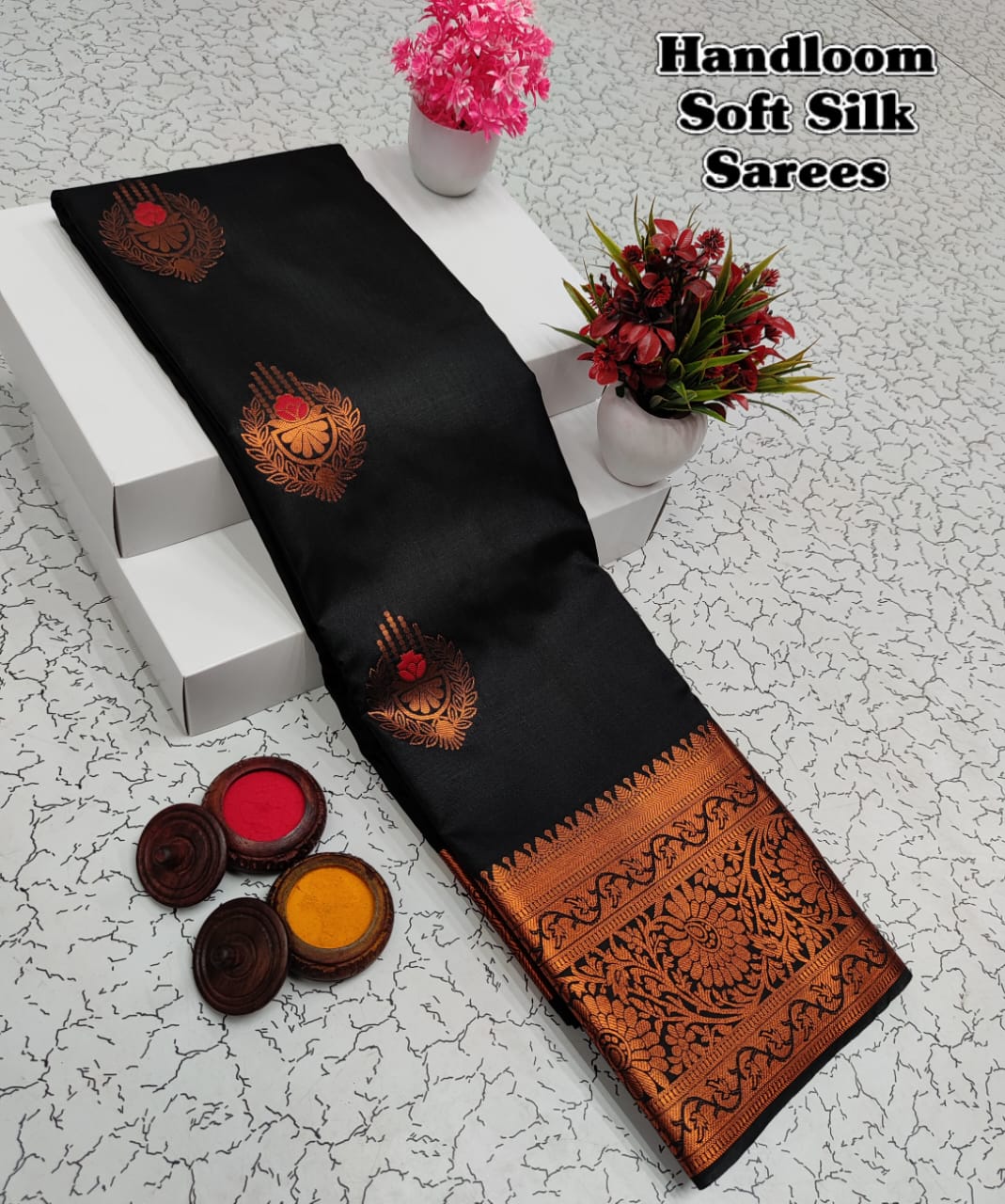 Shop premium Kanchipuram Handloom Soft Silk Saree with copper zari border, rich meena pallu & contrast blouse. Elegant saree for weddings & festivals.